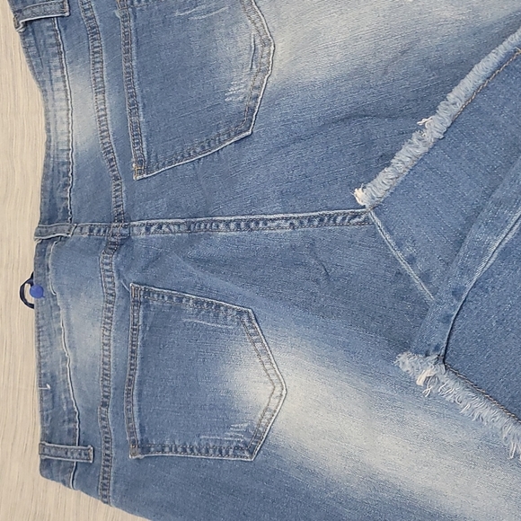 NWT / New Cover Girl 👖 Jeans $5 Off? Ask me. - Picture 7 of 7